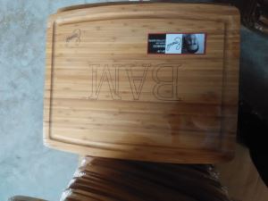 OEM tre và gỗ đang chặt Ban và cắt Board