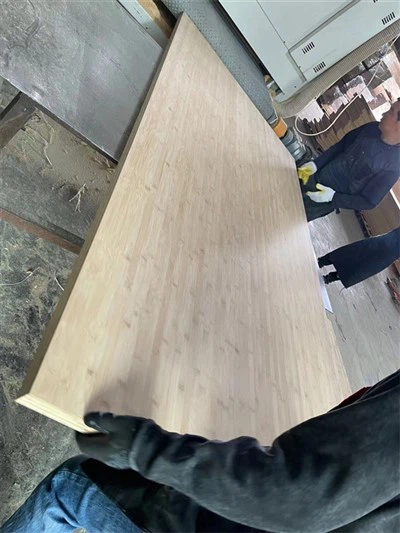 Ván ép tre 4'x 8 '